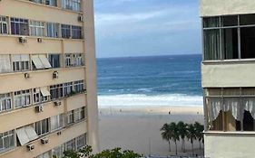 Apartamento c/vista p o mar no Leme